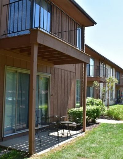 pine-ridge-apartments-for-rent-in-southfield-mi-gallery-1