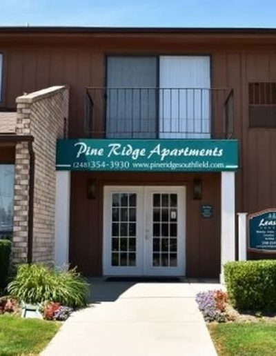 pine-ridge-apartments-for-rent-in-southfield-mi-gallery-2