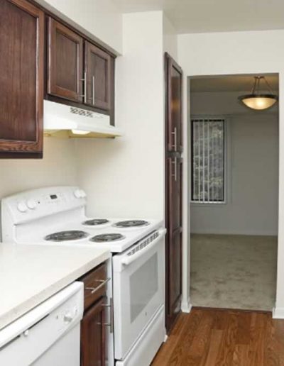 pine-ridge-apartments-for-rent-in-southfield-mi-gallery-17